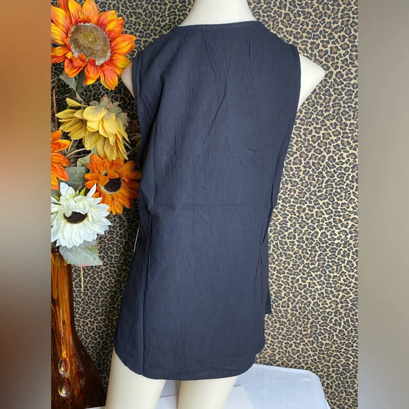 🌴3/$30🌴DOE & RAE Black Lightweight Embroidered Cotton Tank Top NWT - Picture 7 of 11